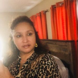 Meet your Posher, Maribel